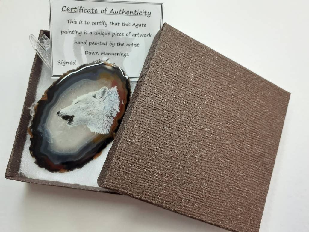Howling Wolf Painting on Agate,  wolf gift, wolf present