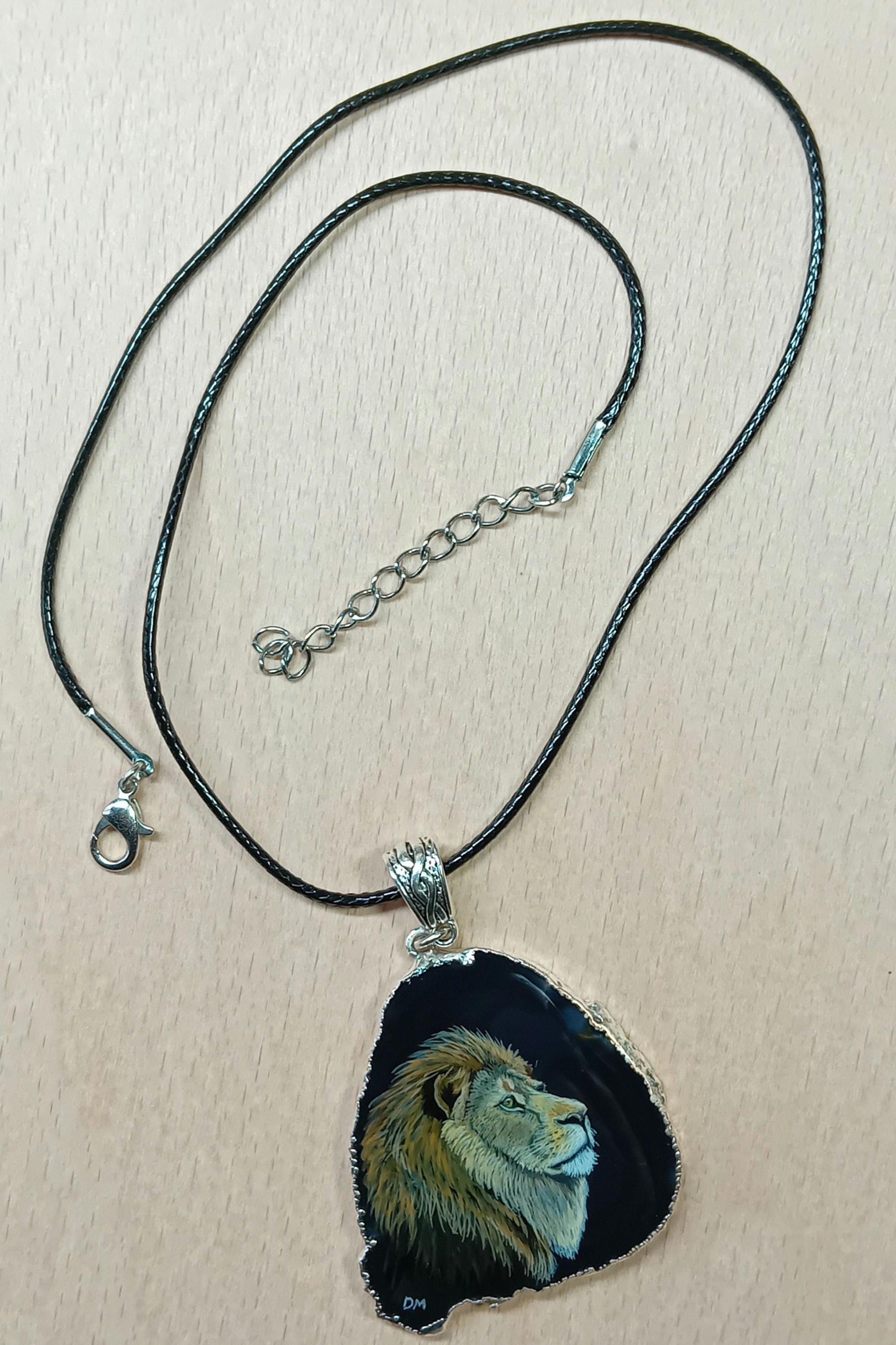 Hand Painted Lion Agate Pendant, big cat pendant