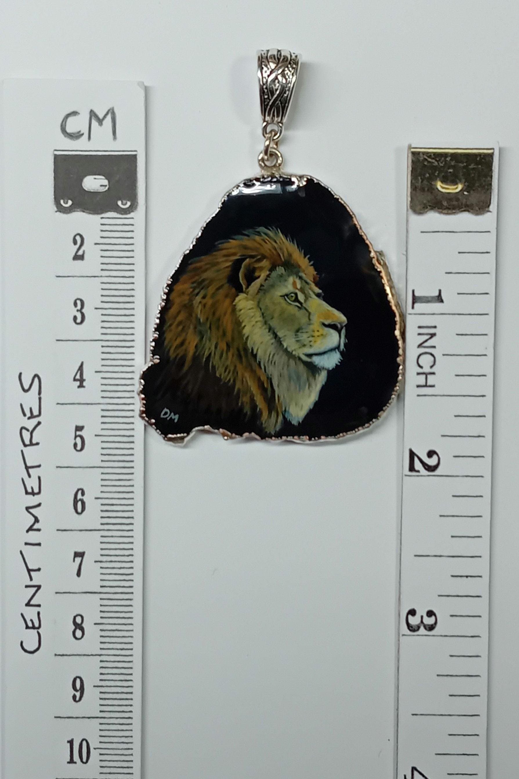 Hand Painted Lion Agate Pendant, big cat pendant